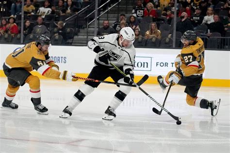 Kings win 7th straight road game with 4-1 win in Vegas